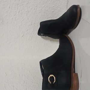 Cole Haan Liĺah leather buckle booties